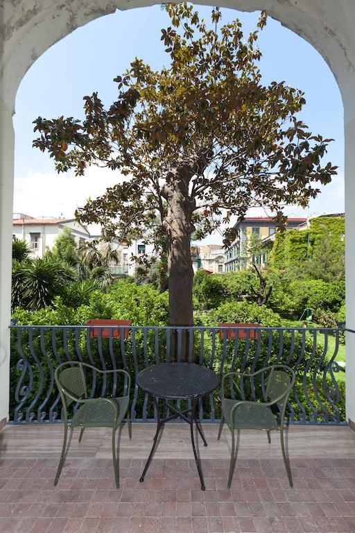 The Bellini House By House In Naples Bed and Breakfast Rum bild